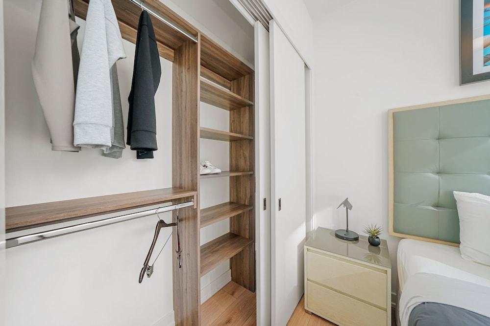 Level Chicago - River North