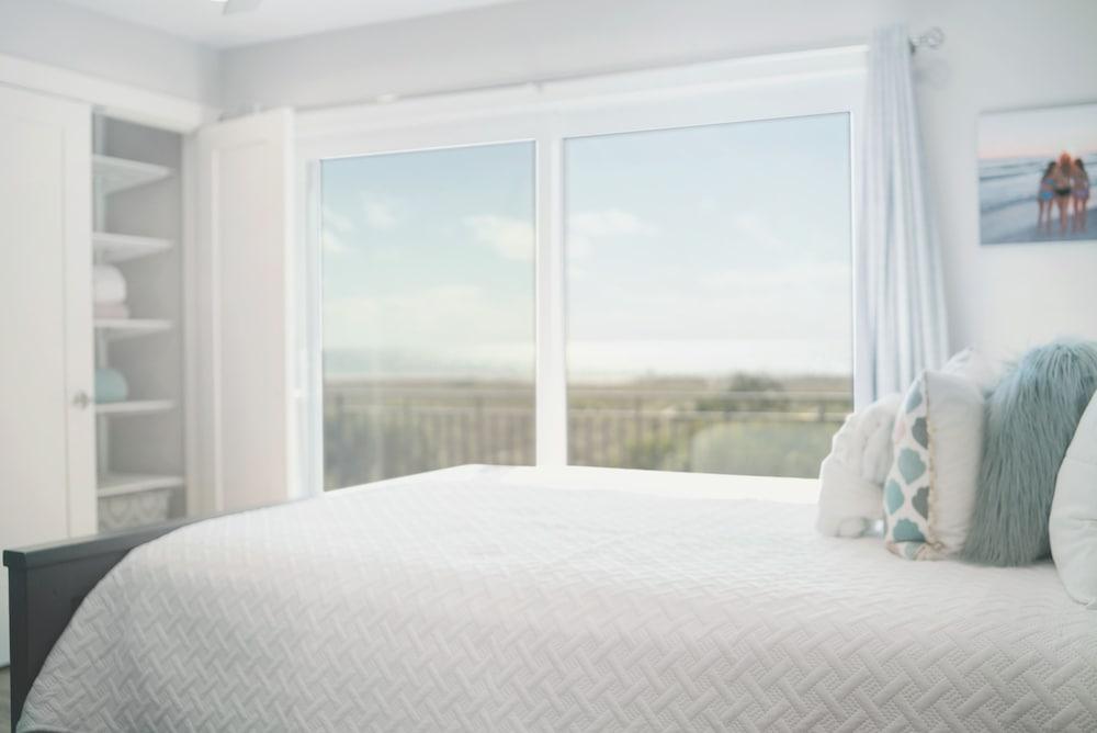 A Tide that Binds Us By Beachside Mgmt