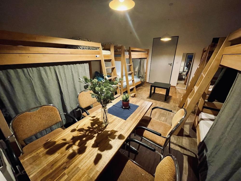 JC&BLUE Guesthouse - Hostel