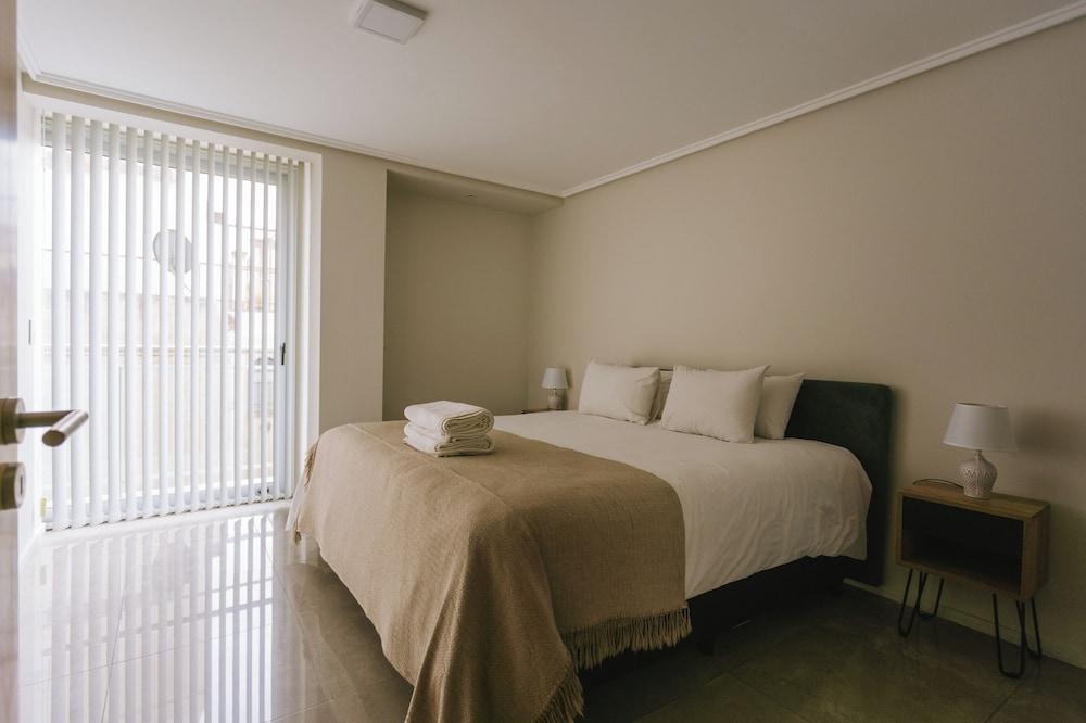 Le Montreal Apartments