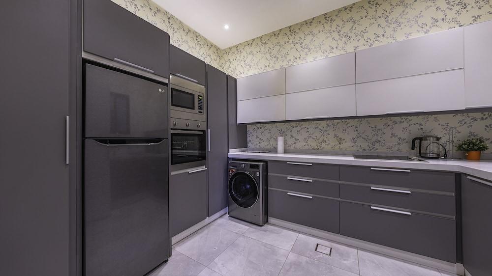 Mabaat - Al Qairawan - 176