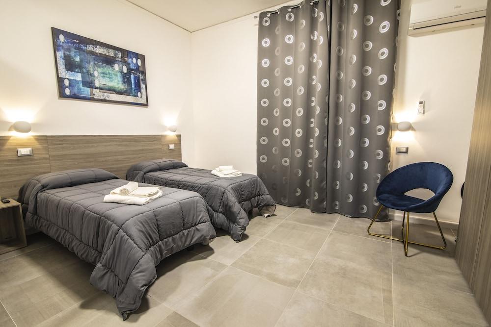 Piano Monaco Apartment