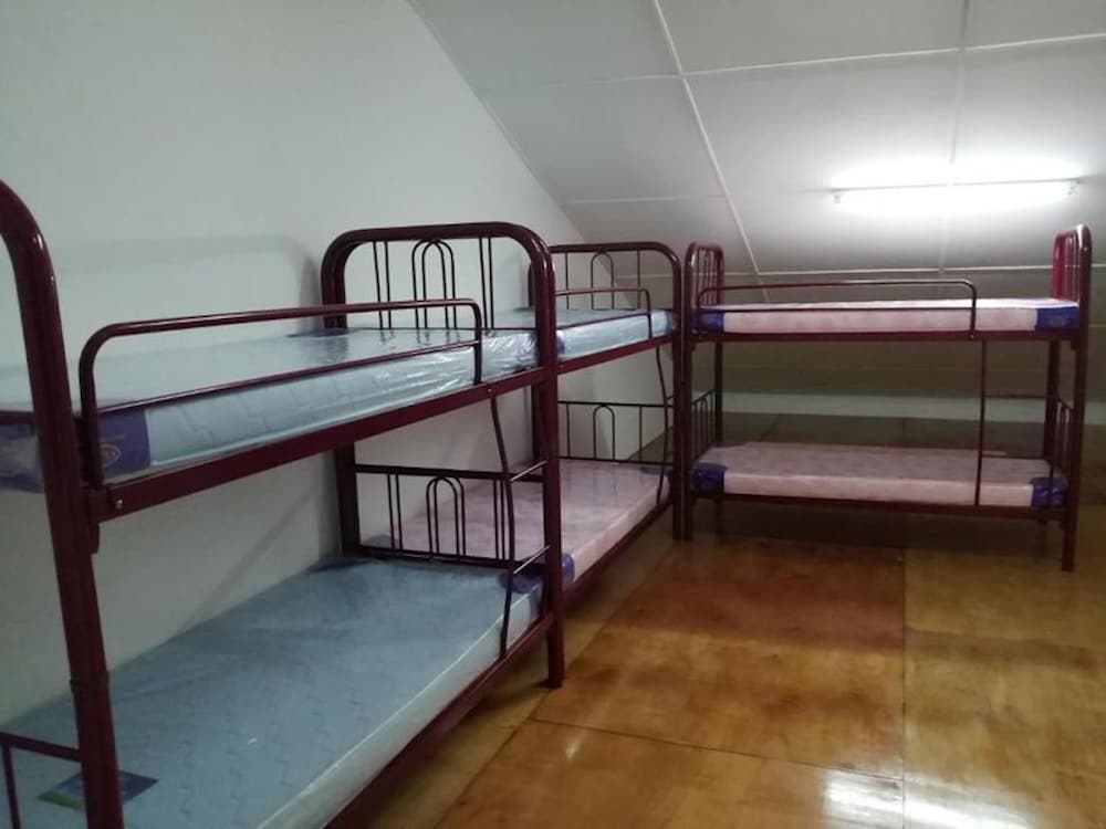 Single Bed in Mixed Dormitory Room With Ac in Kuching