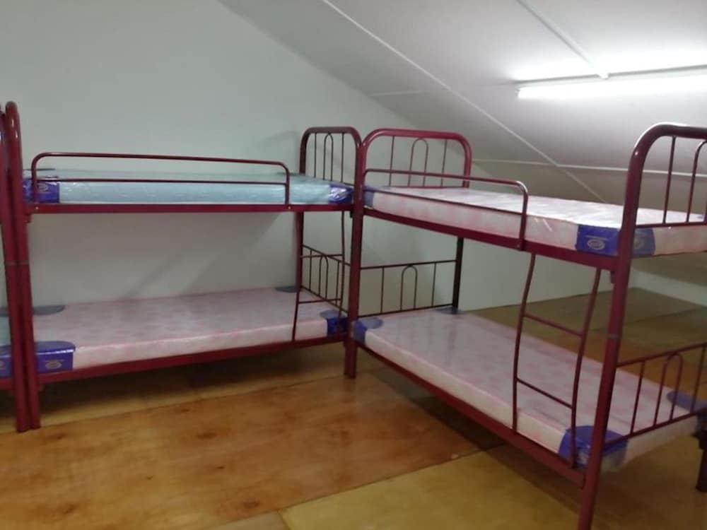 Single Bed in Mixed Dormitory Room With Ac in Kuching