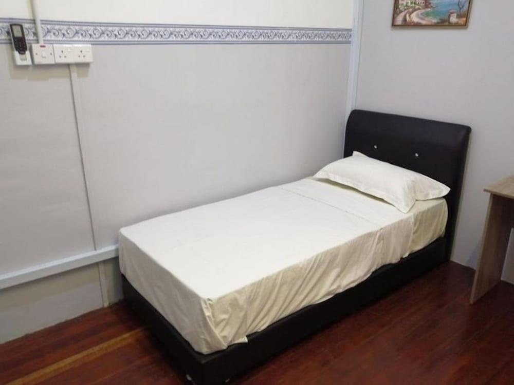 Single Room in Kuching Center