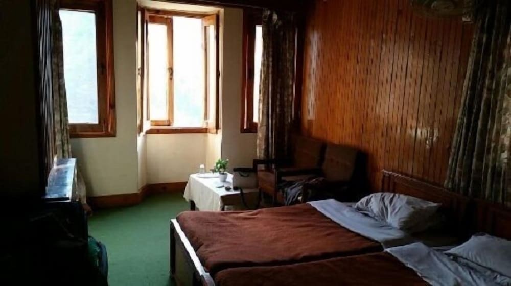 Imperial Hotel Miandam