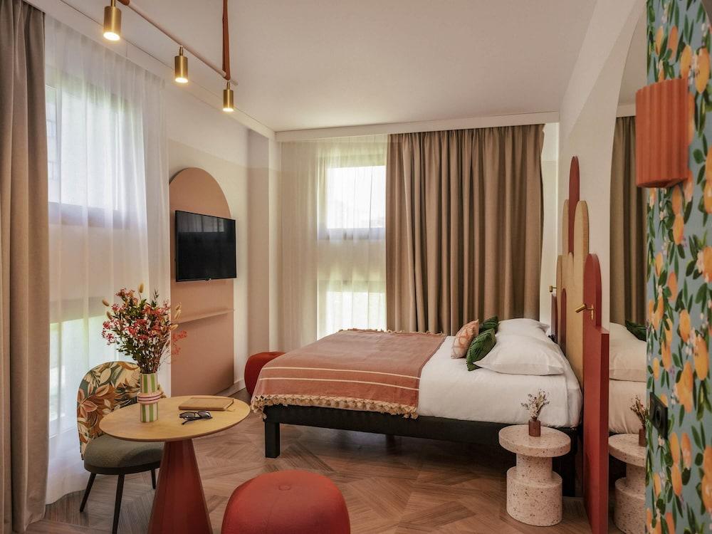 Ibis Styles Sevilla Santa Justa