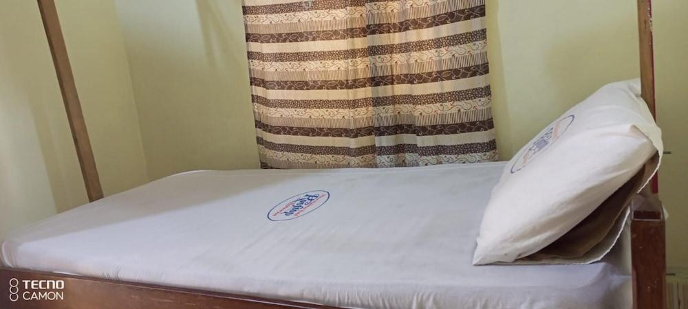 New Mahrus Hotel & Rooftop Restaurant