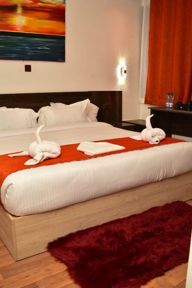 Old Station Lounge Naivasha