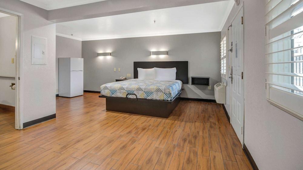 Studio 6 Ontario, Ca - Convention Center - Airport