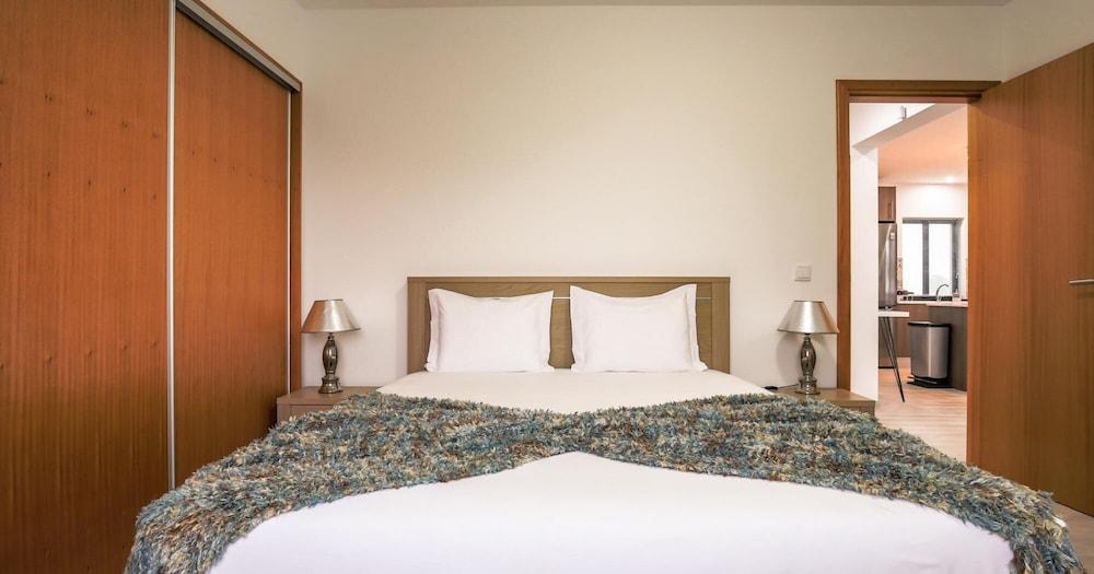 Silver Gate Home in Nossa Senhora do Pilar