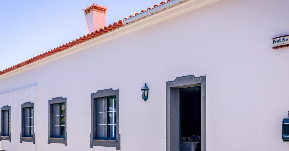 Porto Tranquilo in Porto Martins