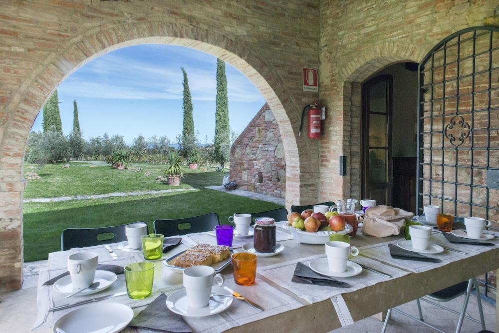 Casale Dei 12 in Montepulciano