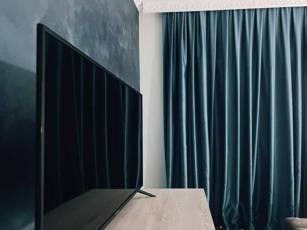 Suru Hotel & Restaurant