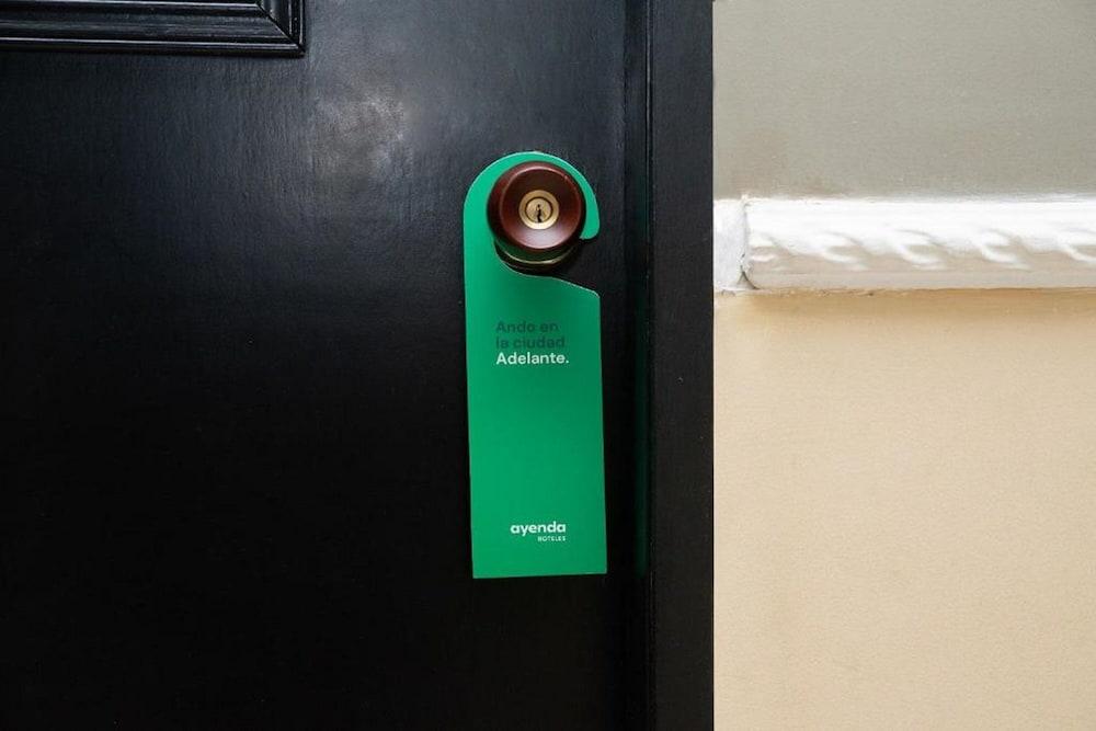 Ayenda Cavalier Suites