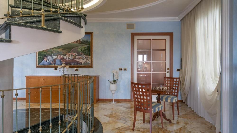 Lu-f452-sgiu68at - Villa Gabri 8 2