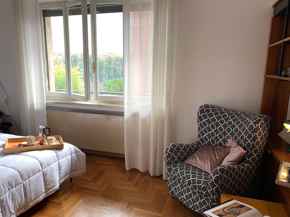 Riverview Luxury Flat