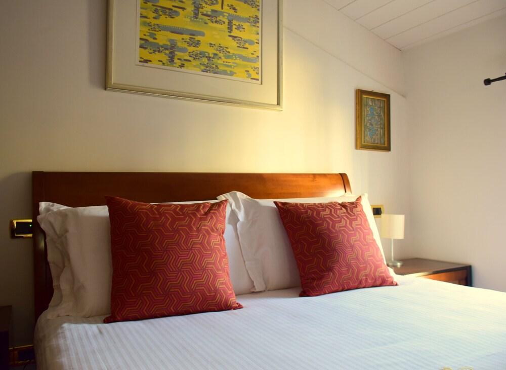 EGO' FERRARA RESIDENCE