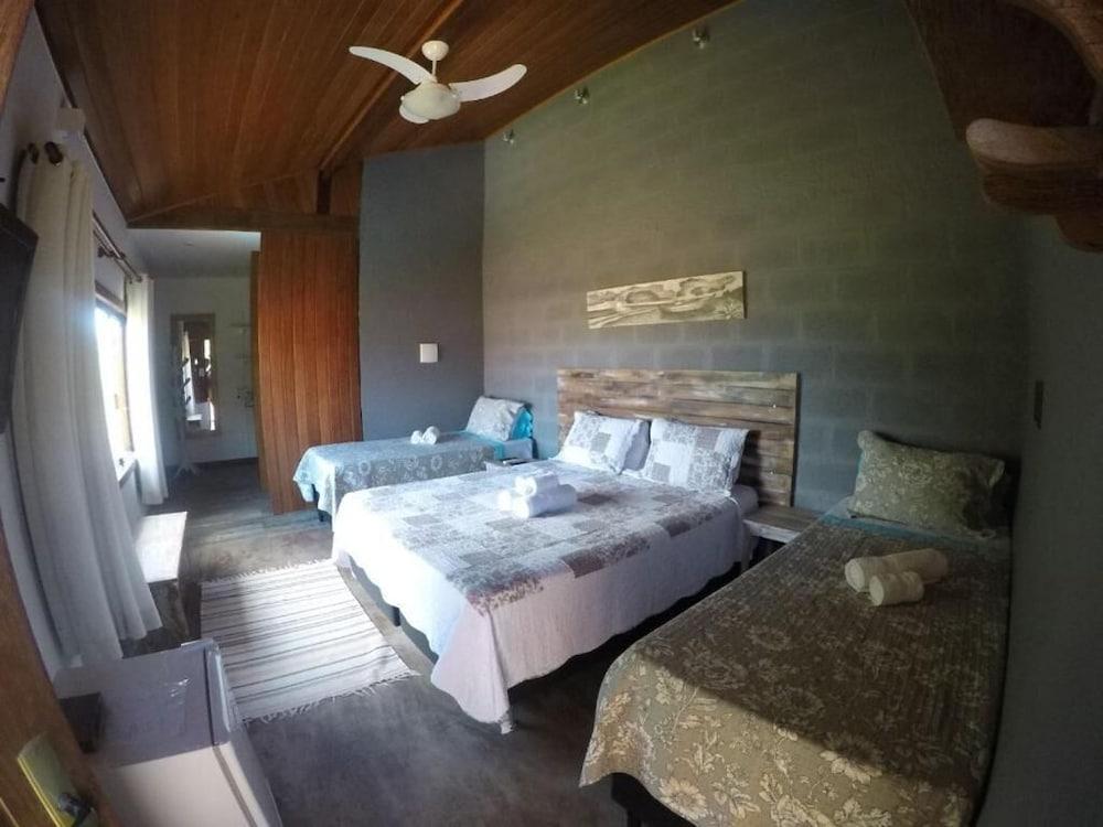 Pousada Casa da Aroeira