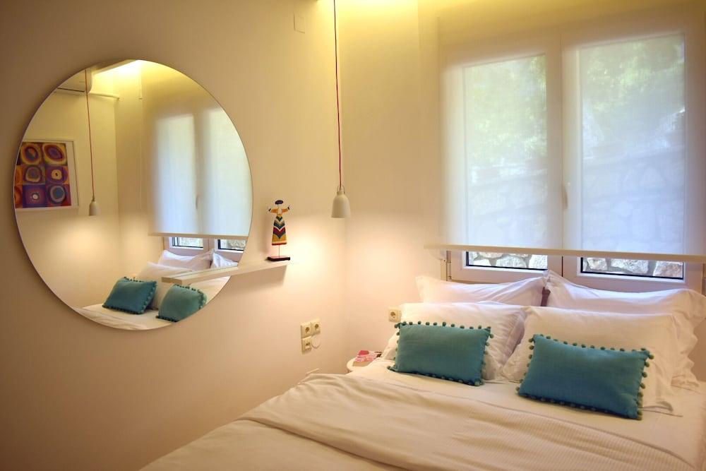 Gallery Suites Parga