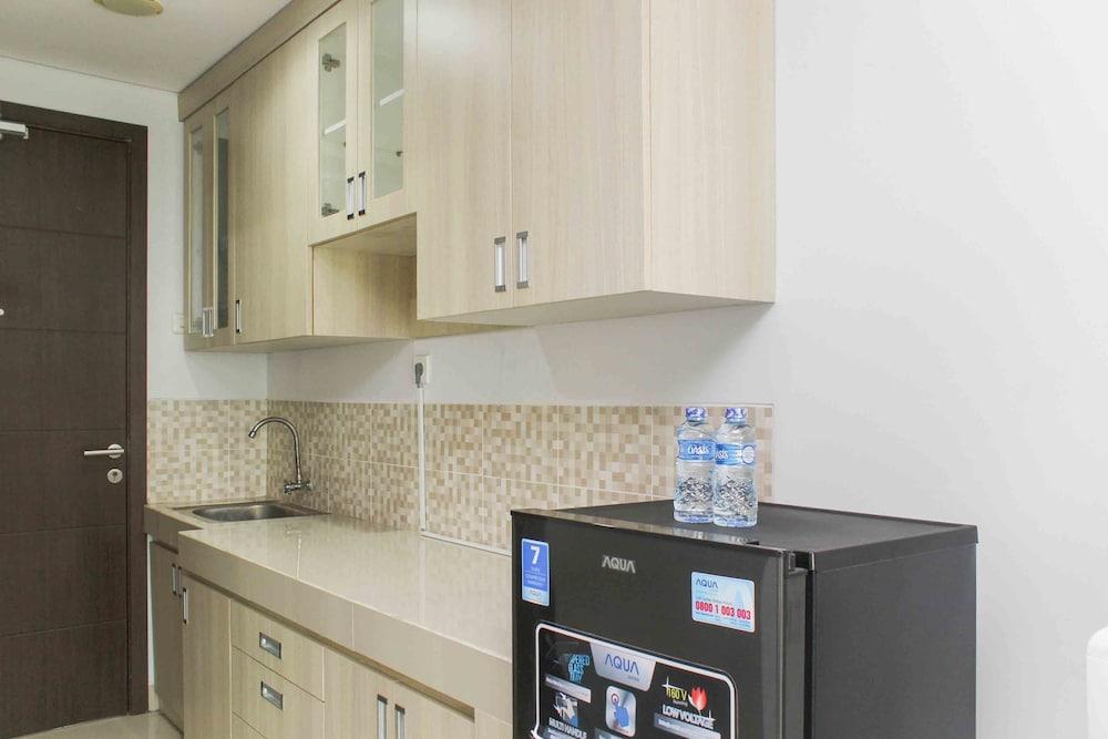 Cozy And Spacious Studio At The Enviro Apartment