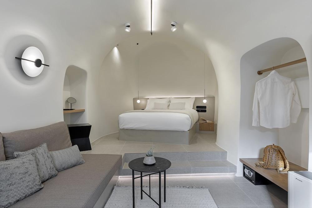 Utopia Suites Santorini