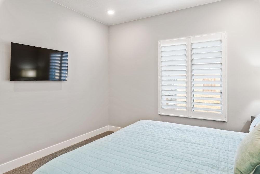 Sunscape by RedAwning