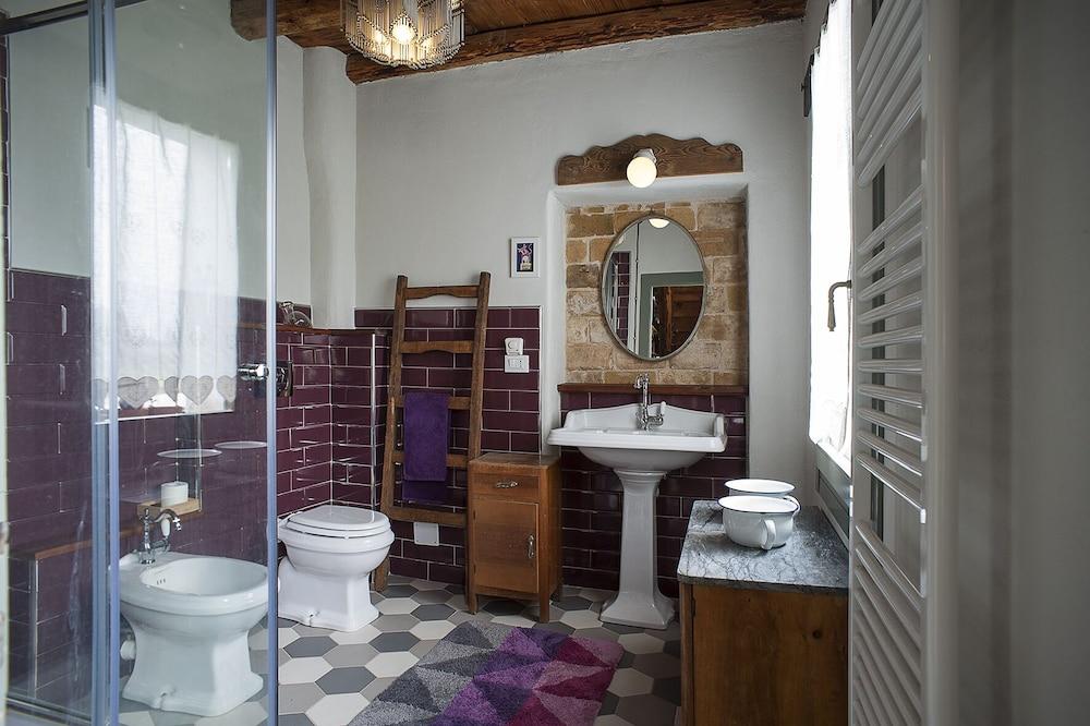 Room-b&b Carlonga 2 Double Rooms For 4 P