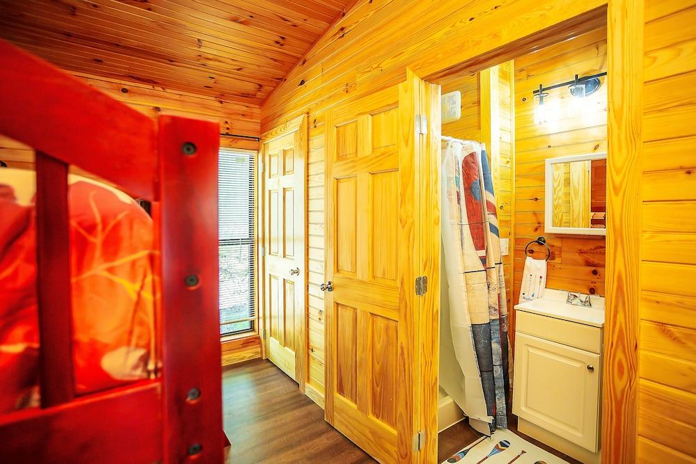 Bigfoot Lodge Room Two