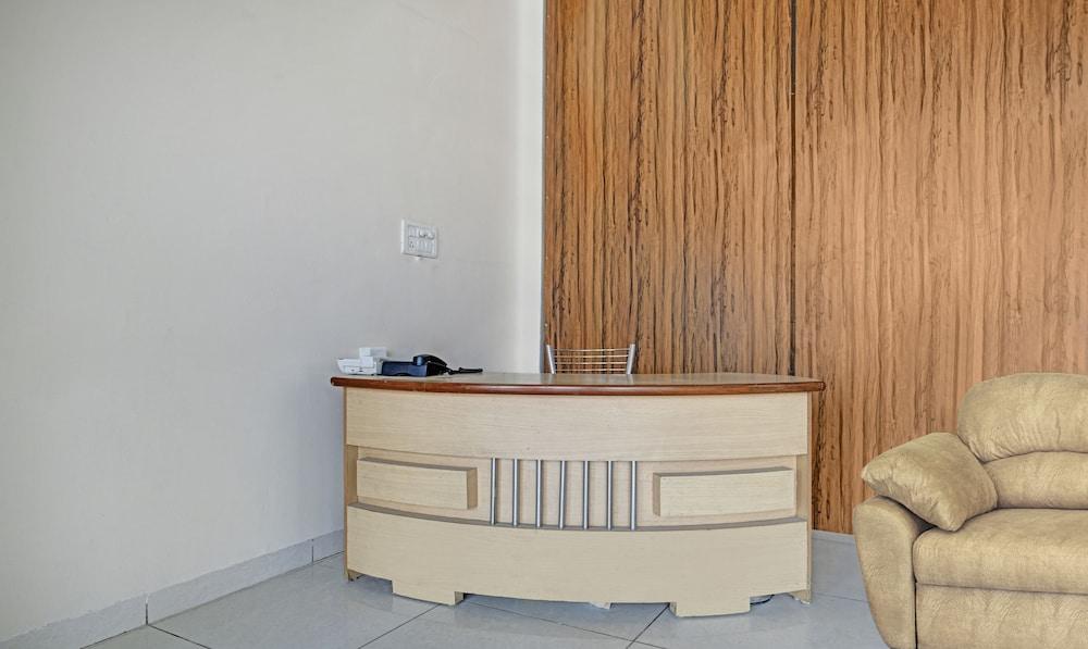 Treebo Alankar Hoshangabad Road