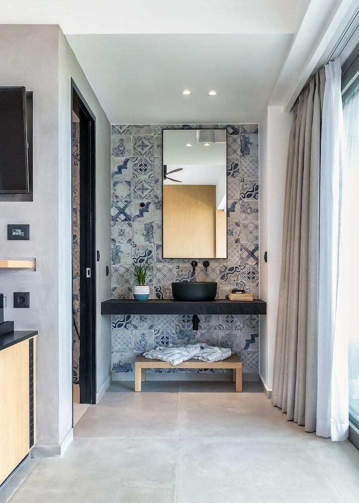 SAVUS BOUTIQUE HOTEL