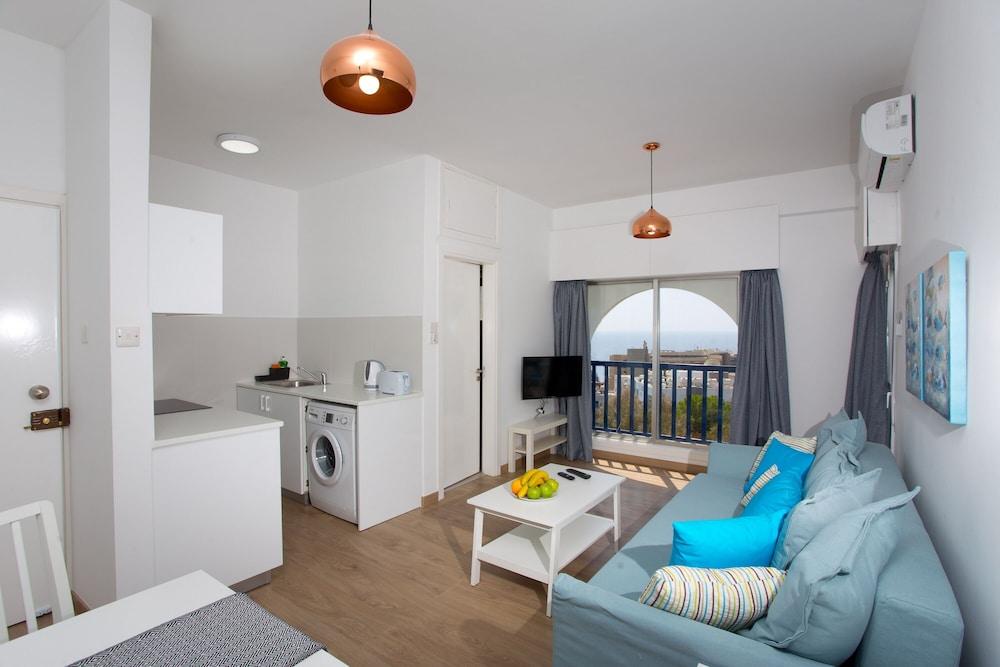 White Arches Sea View Apt No.1 by TrulyCyprus