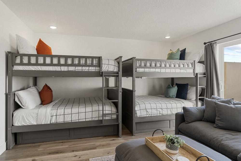 Red Rock Oasis #93 by RedAwning