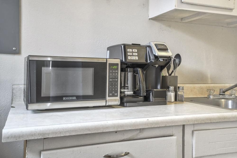 1brgetaway Ivywild Neighborhood