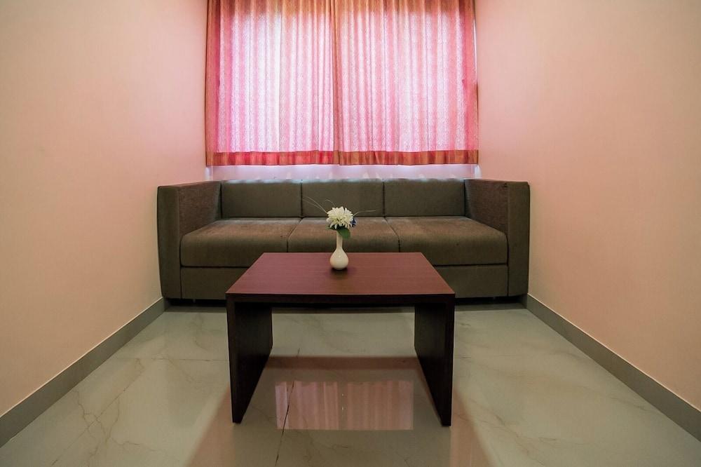 Saanvi Resort Bhavnagar