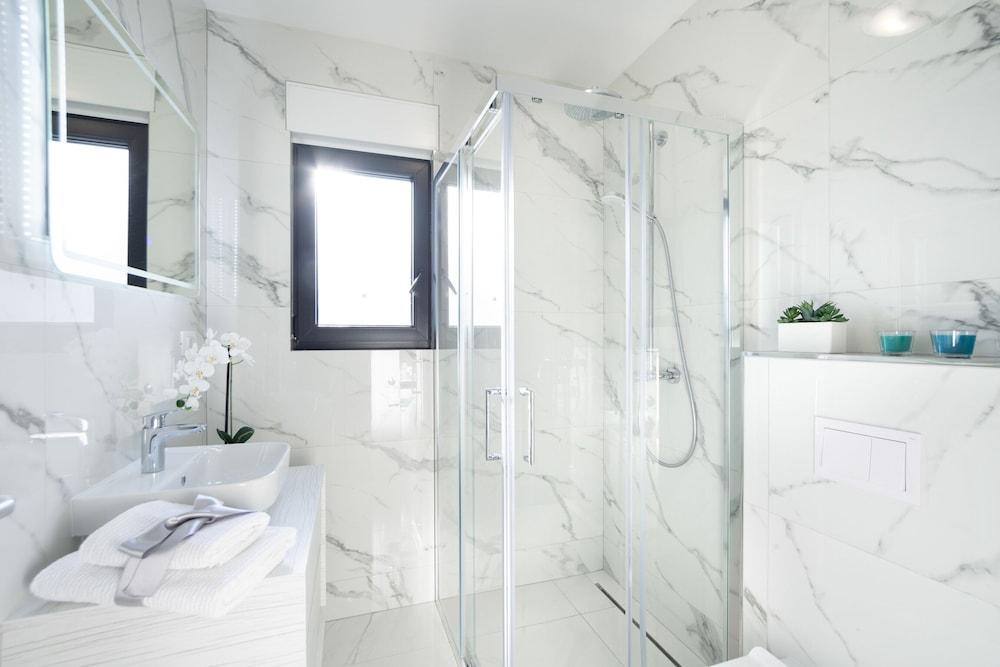 Penthouse Adriatic Blue