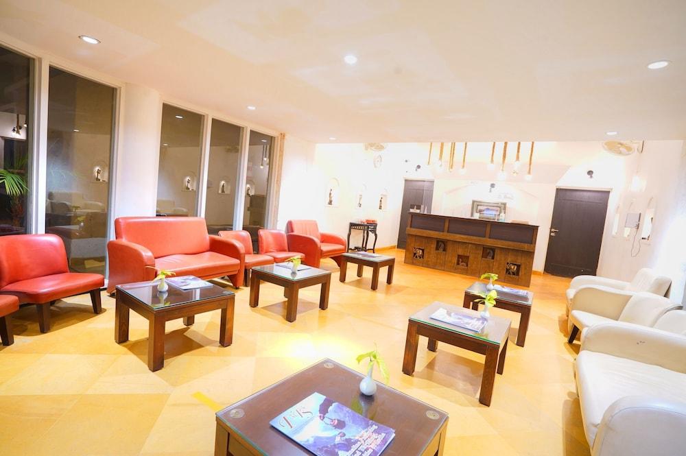 Bundela Bandhavgarh by Octave