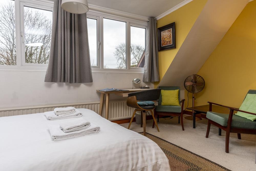 Sandford Meadow Guest House