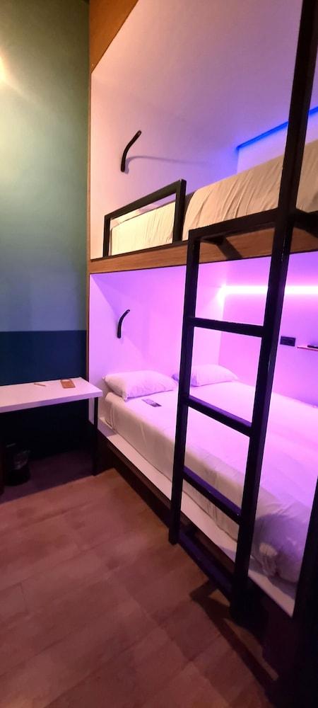 Polynesian Cabins by Kon Tiki