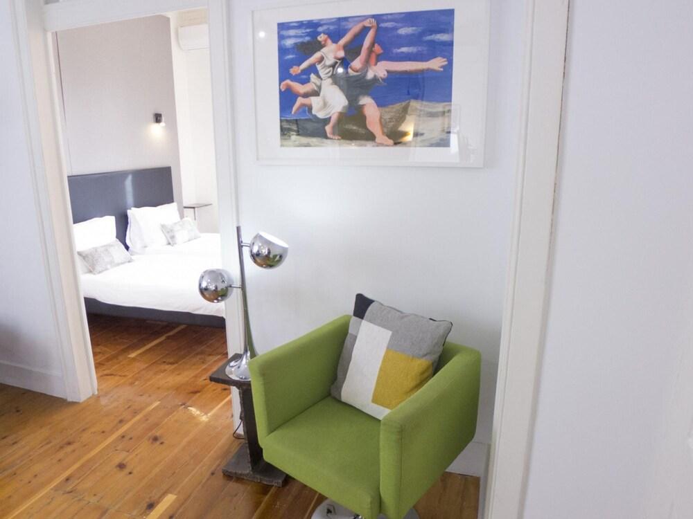 LV Premier Baixa CN1 AC Elevator Central Views