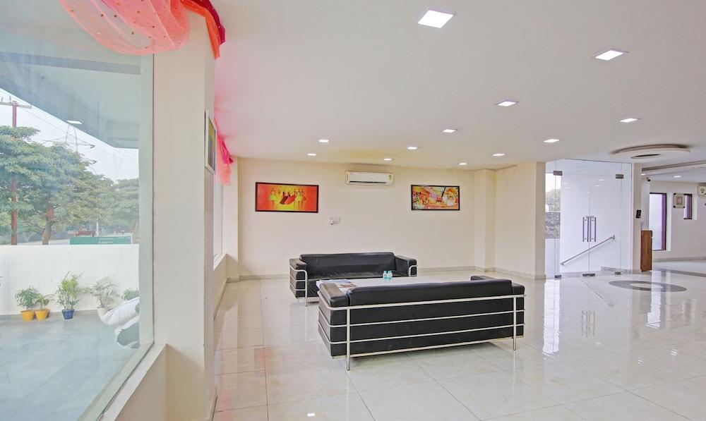 Treebo Amaya Inn Sector 72