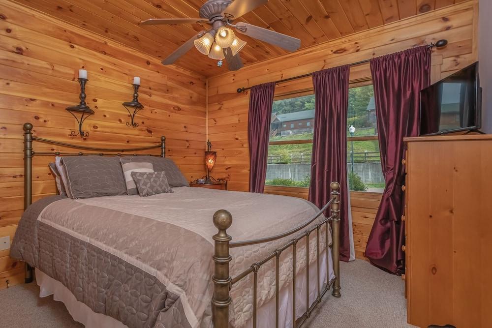 Cedar Shores Villa 09