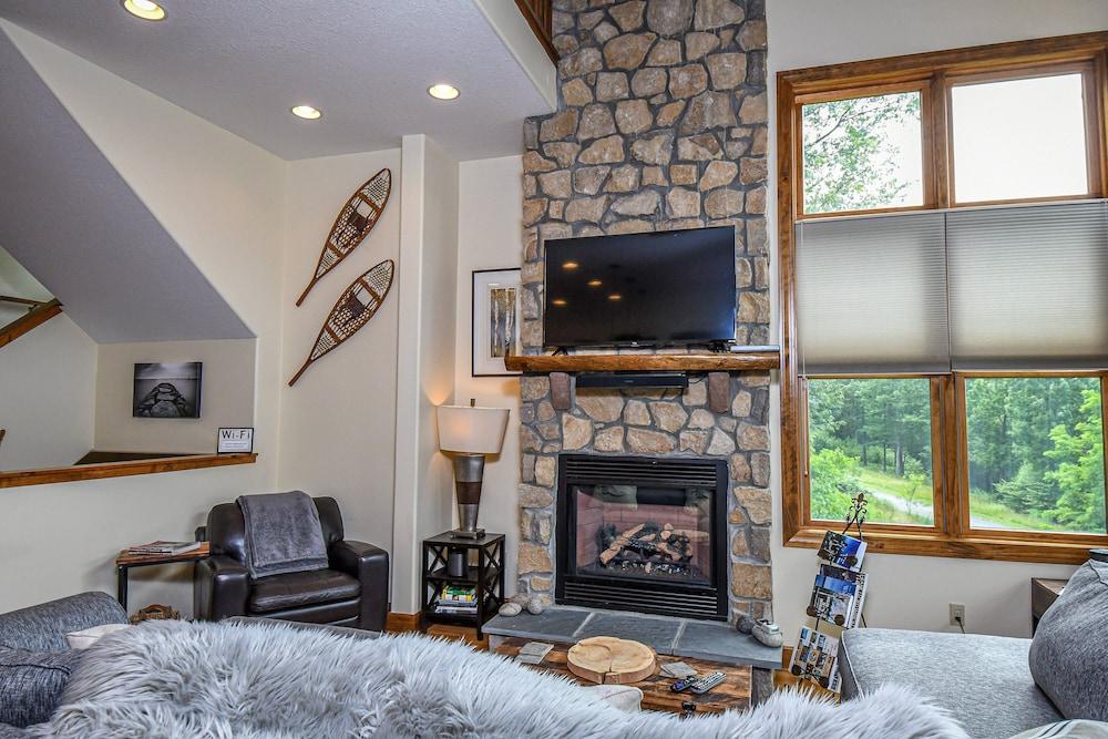 Eagle's Rest by Taylor Made Deep Creek