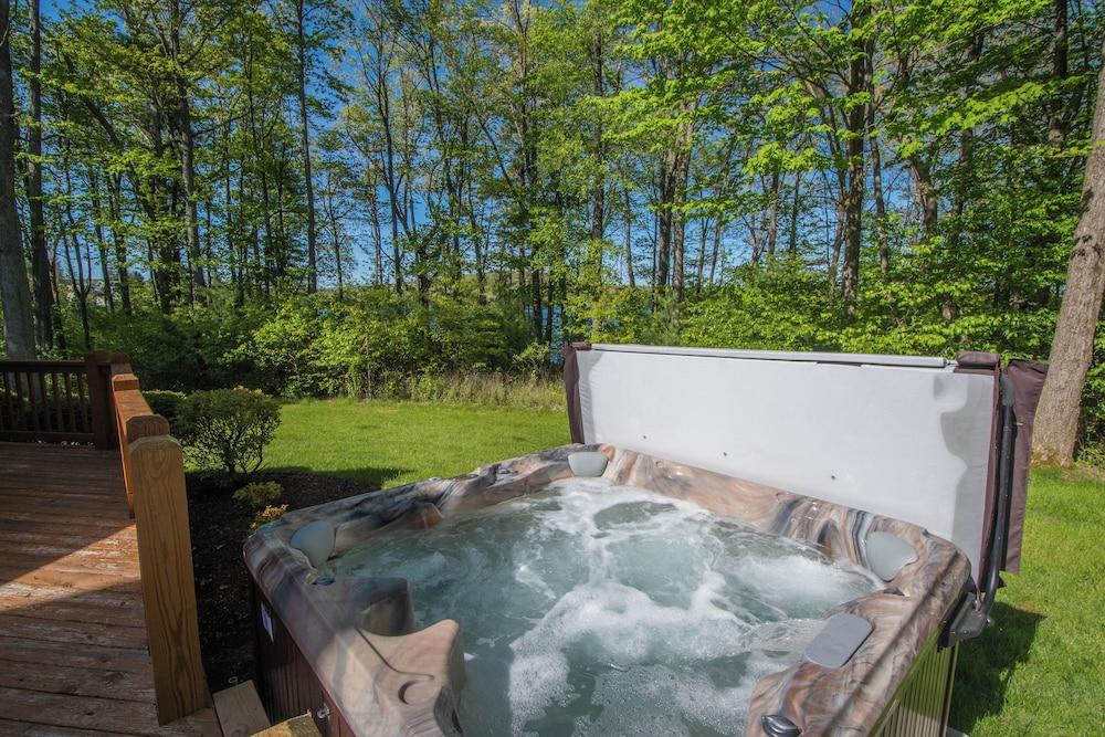 Johnny Appleseed by Taylor Made Deep Creek