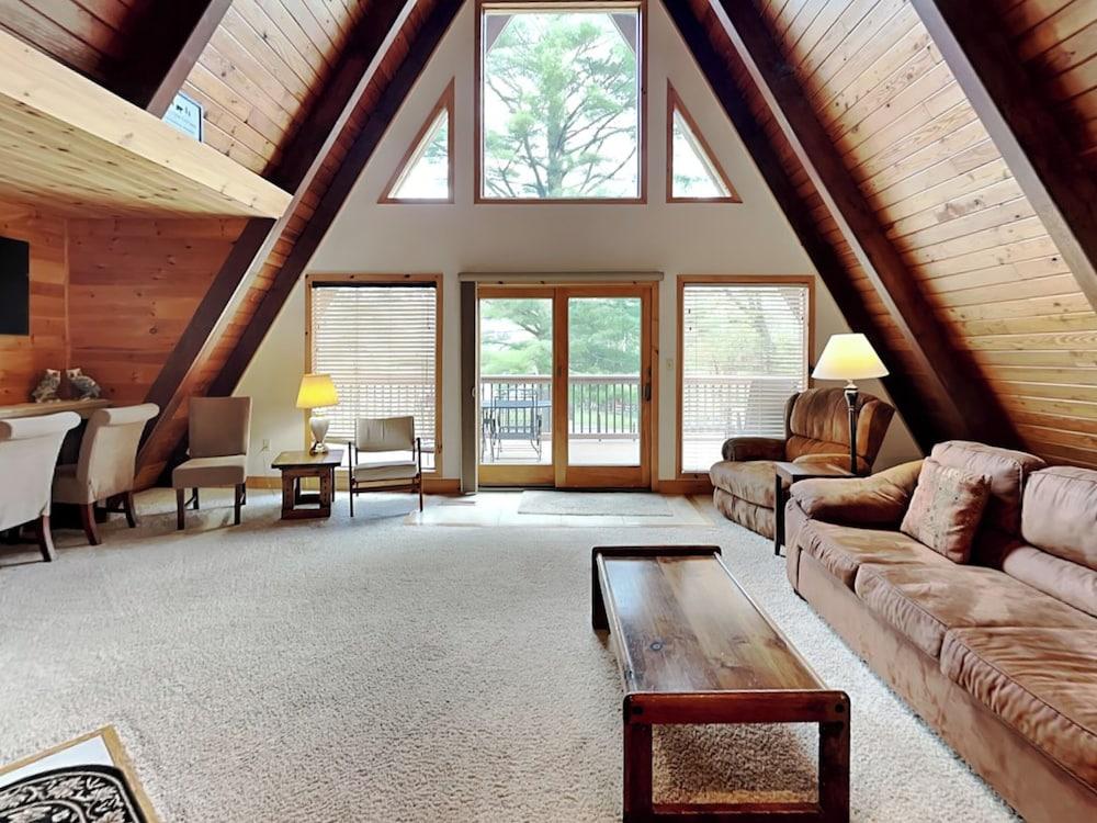 Lakeview Cottage by Taylor Made Deep Creek