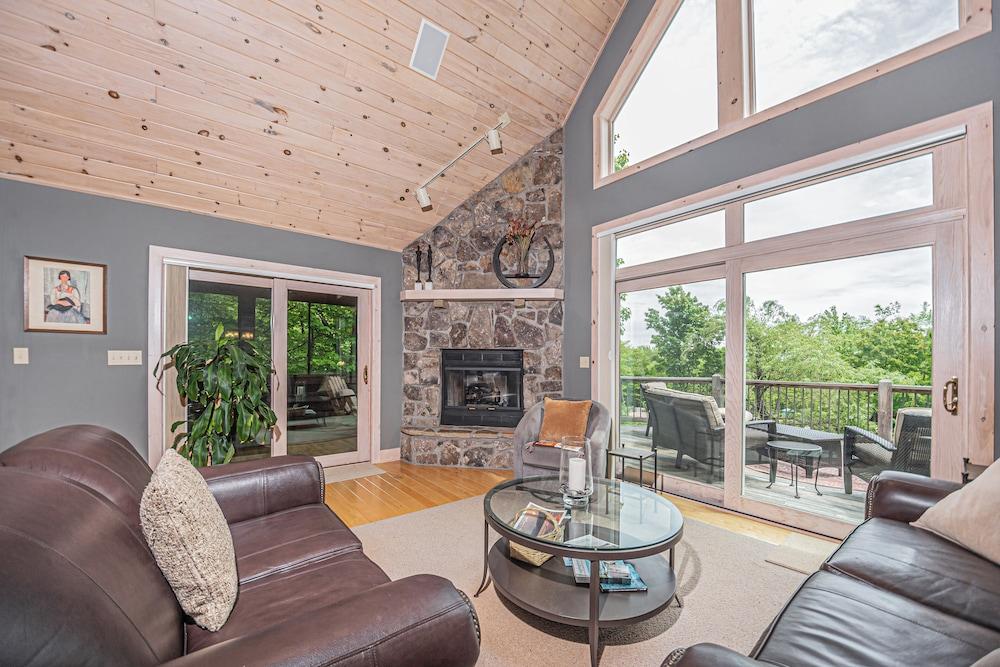 Play-a-way Chalet by Taylor Made Deep Creek