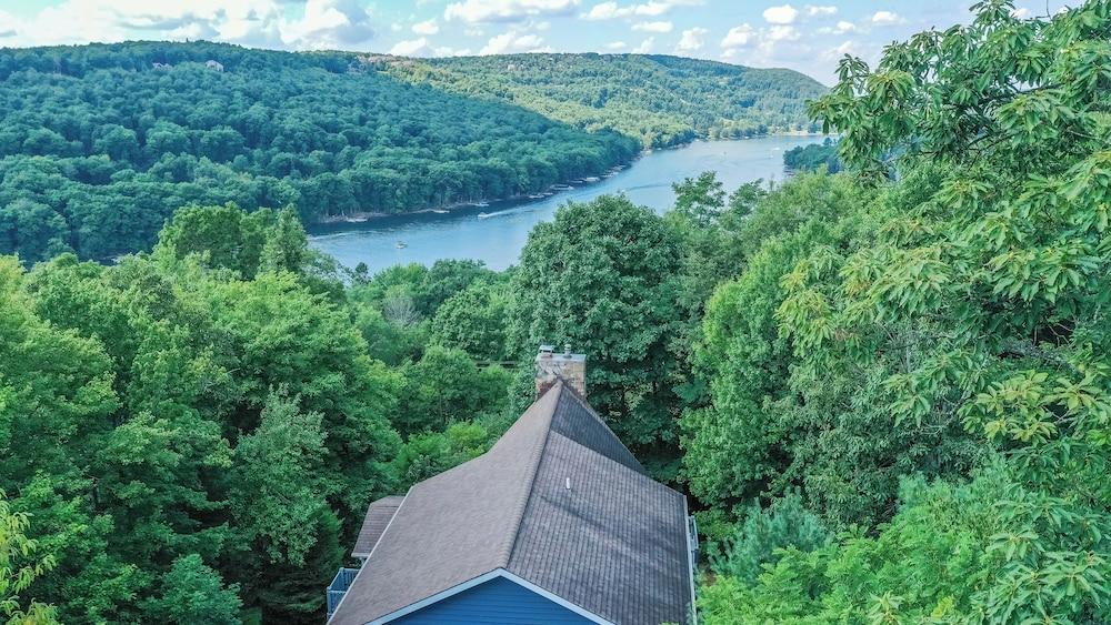 Tranquility by Taylor Made Deep Creek