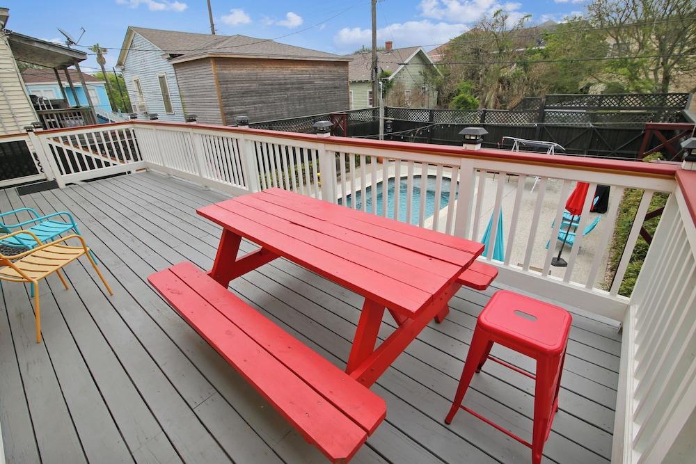 Abfab Seaside Cottage by Ryson Vacation Rentals