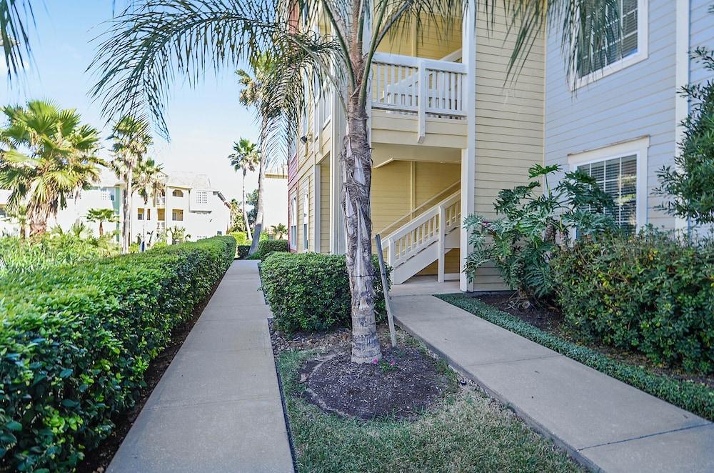 Absolute Paradise-Dawn 1031 by Ryson Vacation Rentals