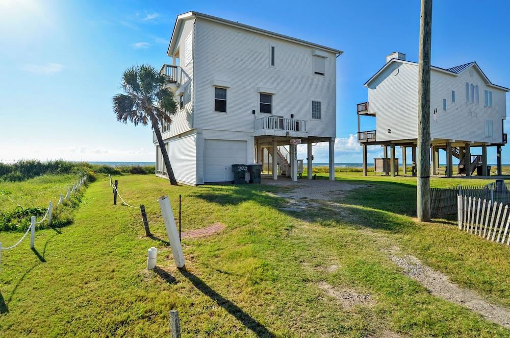 Brannen's Beachfront by Ryson Vacation Rentals